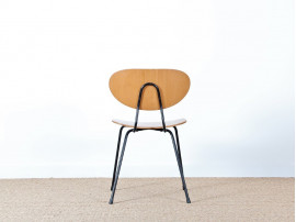 Pair of chairs, model 145