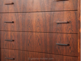 Scandinavian chest of drawers in Rio rosewood