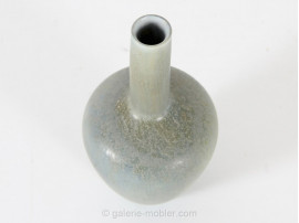 Céramique scandinave. Vase miniature modèle SVA