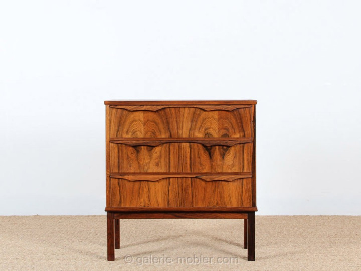 Petite commode scandinave en palissandre de Rio