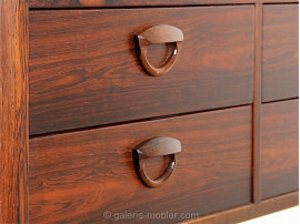 Danish chest of drawers in rosewood