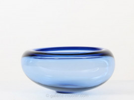 Vasque en verre soufflé modèle Provence bleu (1980)