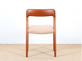 Set of 6 Scandinavian chairs in teak, model 75 (1954)