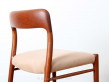 Suite de 6 chaises scandinaves en teck modèle 75 (1954)