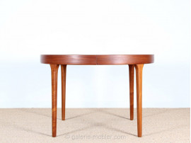 Extending teak dining table, 4 to 10 seats