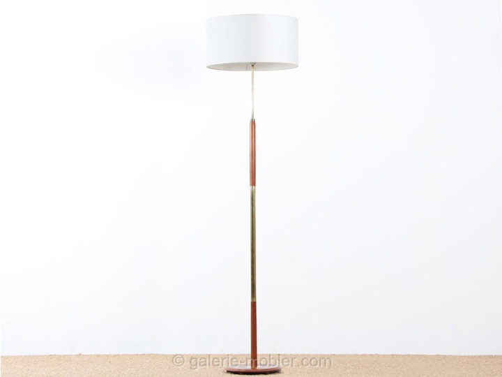 Scandinavian tall lamp in teak