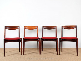 Suite de 4 chaises scandinaves en palissandre de Rio