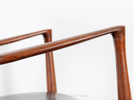 Rio rosewood armchair