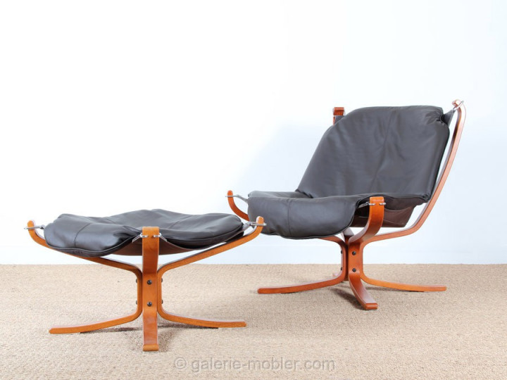 Falcon chair with ottoman