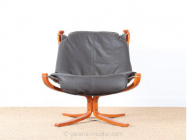 Falcon chair with ottoman