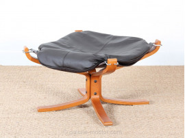 Falcon chair with ottoman