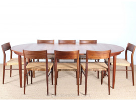 Scandinavian extendable round table in teak, 4/10 seats