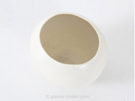 Petit vase scandinave en porcelaine