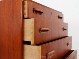 Scandinavian chest of 6 drawers in teak