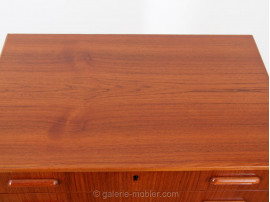 Scandinavian chest of 6 drawers in teak