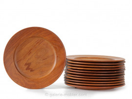 Set of 12 teak plates