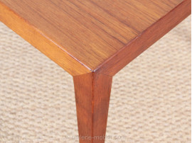 Occasional table in teak
