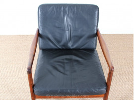 Fauteuil et repose pieds en palissandre de Rio modèle 110 (1951)