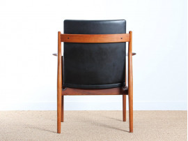 Scandinavian rosewood armchair model 431 