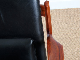 Scandinavian rosewood armchair model 431 