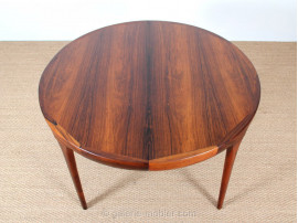 Circle dining table in rosewood, 4/10 seats