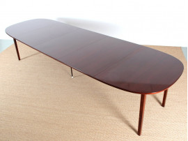 Extending dining table for 14 seats