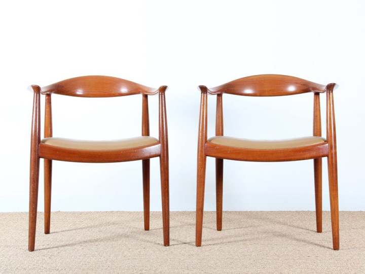 Pair of Scandinavian chairs The Chair 