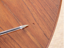 Scandinavian extendable round table in teak,  4/10 seats.