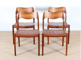 Mid modern set of 4 chairs in rosewood, model 71 by Niels Moller