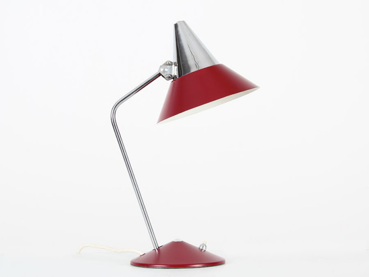 Desk lamp