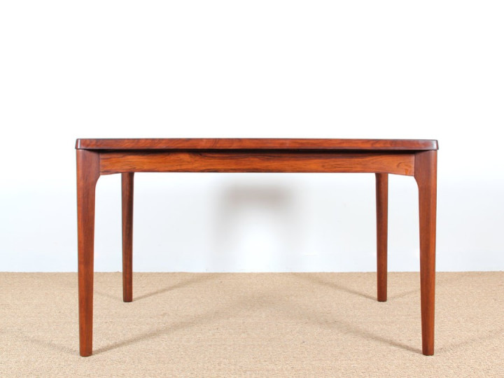 Table de repas scandinave en palissandre 4/8 pers.