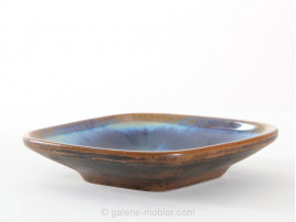 Scandinavian ceramics : square bowl in blue