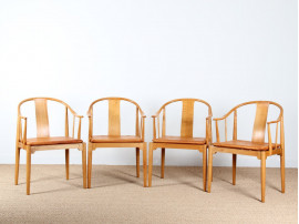 Set of 4 chairs China chair model 4283, designed by Hans J. Wegner