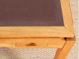 Scandinavian game table