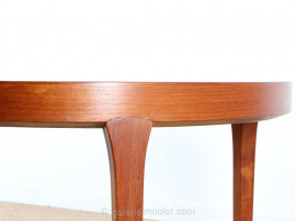 Scandinavian teak dining table 6/10 seats.