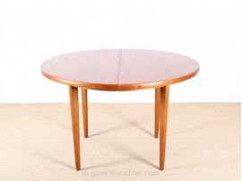 Scandinavian dining table in teak and oak (4/8 seats)