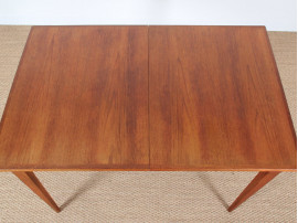 Scandinavian extendable dining table in teak 4/8 seats