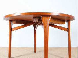 Scandinavian dining table in teak (4/8 seats) designed by Henning Kjaernulf 