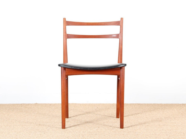 Set of 4 scandinavian teak chairs