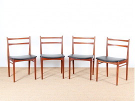 Set of 4 scandinavian teak chairs