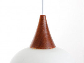 Scandinavian suspension in opaline and teak