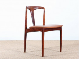 Set of 8 scandinavian rosewood chairs, by Johannes Andersen 