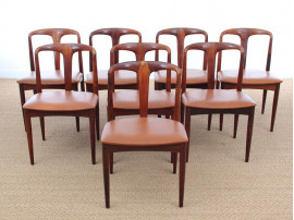 Set of 4 scandinavian rosewood chairs, by Johannes Andersen 