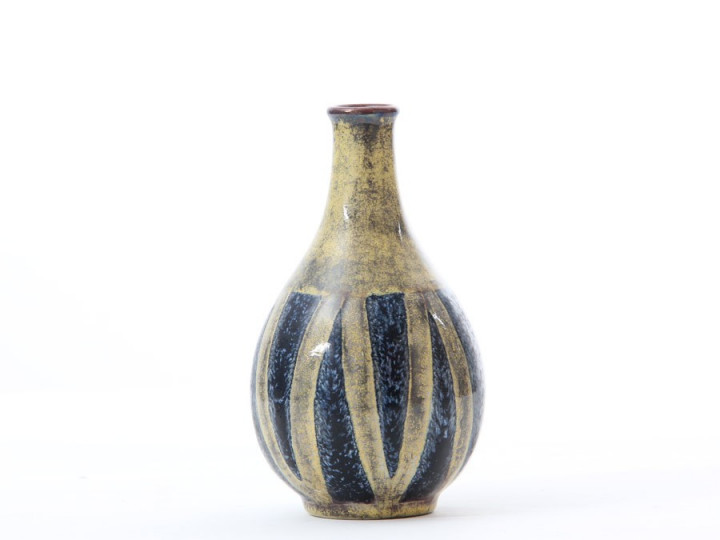 Geometric motif vase N° 5707