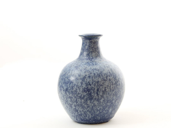 Vase with narrow opening