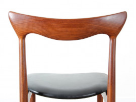 Suite de 4 chaises scandinaves en teck de HW Klein