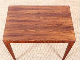 petite table d'appoint ou bout de canapé en palissandre de rio severin hansen haslev moblelfabrik design scandinave vintage