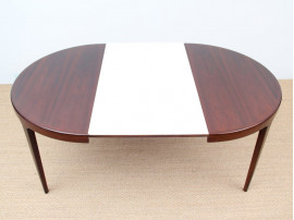 Table de repas scandinave ronde en palissandre de rio