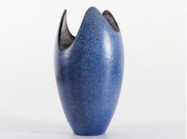 scandinavian organic “Undine” vase with spreckled blue glaze and grey interior by Hjördis Oldfors for Upsala Ekeby.