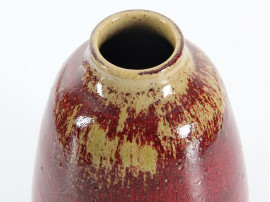 Scandinavian unique stoneware vase with oxblood glaze by Henning Nilsson for Höganäs